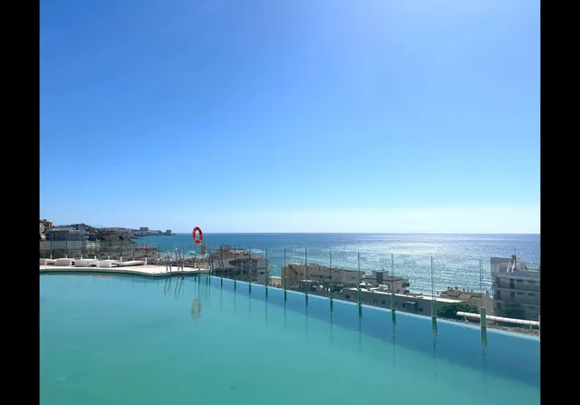 *** OBRA NUEVA TERMINADA. ATICO FRENTE AL MAR, LISTO PARA ENTRAR A VIVIR !!!. — 25