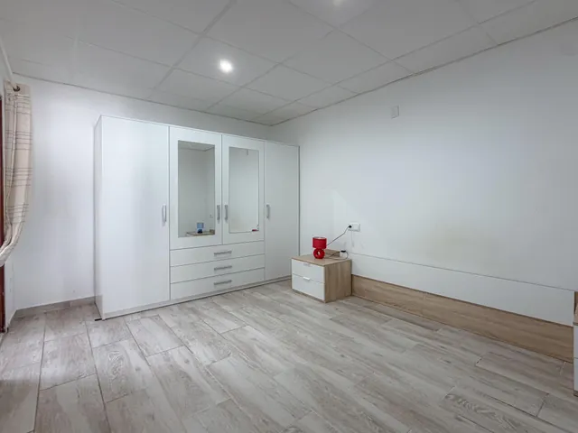Oportunidad! Fantástico bungalow reformado sin vecinos arriba + Amplia terraza y sin gastos de comunidad — 10