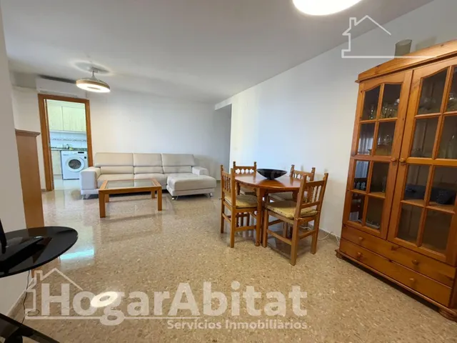 ¡CON TERRAZA Y PISCINA EN RESIDENCIAL CON VISTAS AL MAR! - foto 3