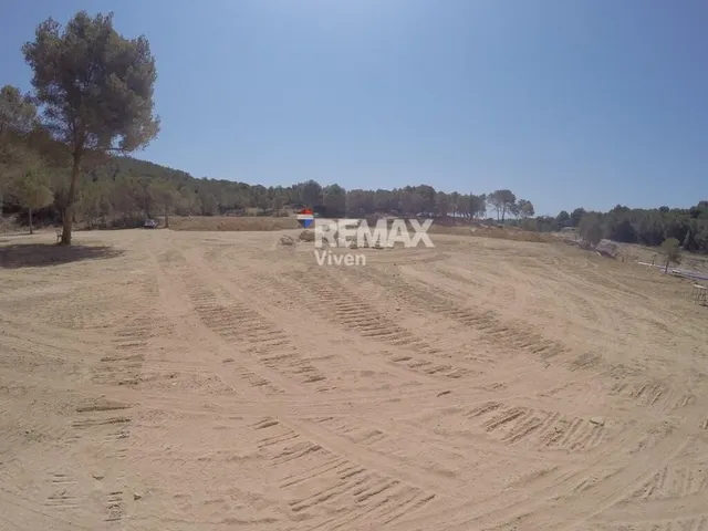 Terreno super bien ubicado con vistas al mar y Sitges en Levantina-Quint Mar-Montgavina — 14