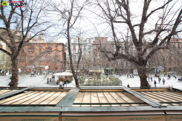 Amplias oficinas en Plaza Bib-Rambla — 8