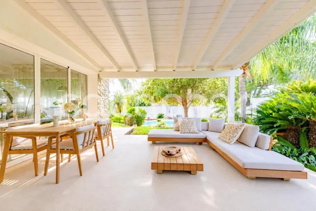 Exclusiva vivienda en Cruz de Gracia: elegancia, amplitud y privacidad — 28