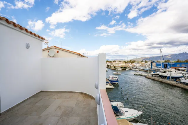 ¡Descubre esta fantastica vivienda en Empuriabrava! — 27
