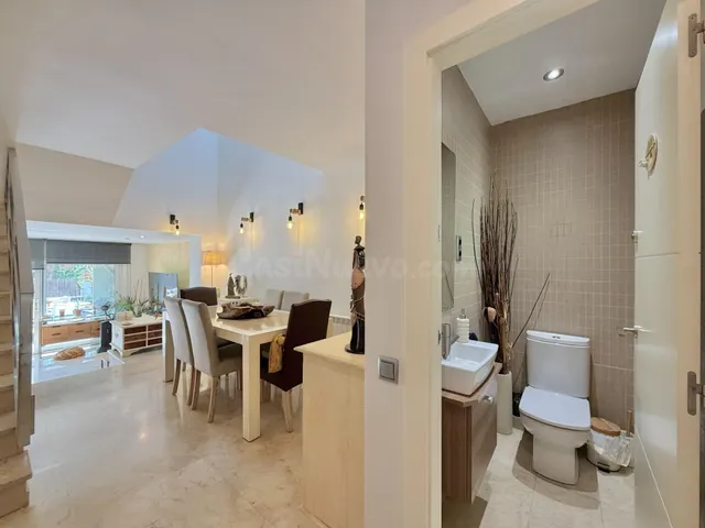 ADOSADA CON JARDÍN Y PISCINA PRIVADA CAN BOU - foto 4
