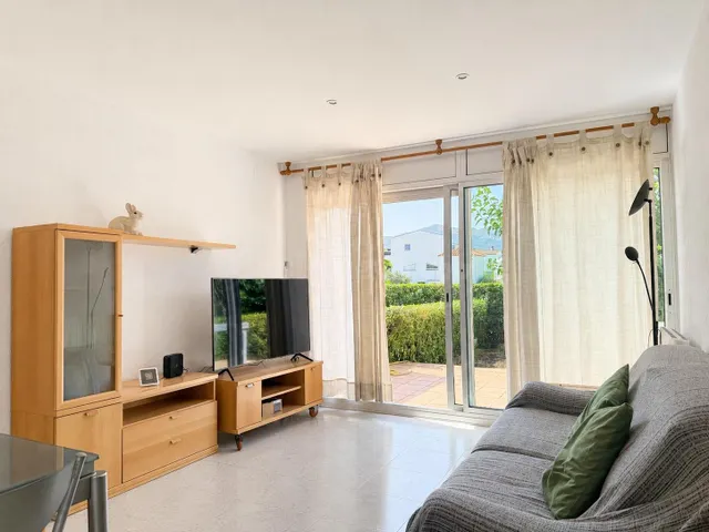 Planta baja con jardín a un paso del mar en Llançà | 3 habit - foto 4