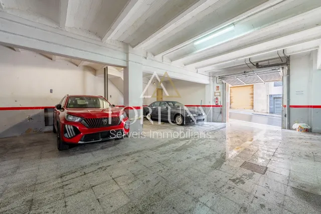Edificio en venta en Constanti - foto 3