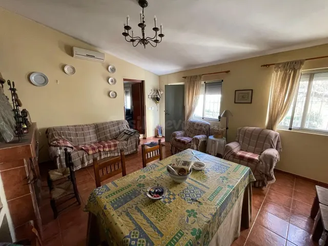 CASA DE CAMPO EN CÁCERES CON ESCRITURAS - foto 3
