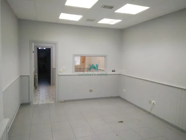 Se alquila local comercial en Colindres - foto 2