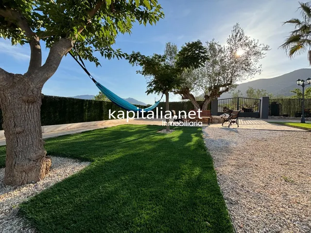 Chalet a la venta en Gaianes - foto 4