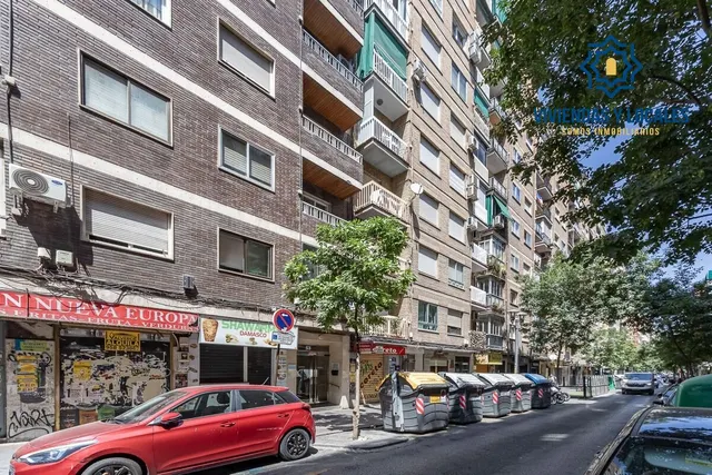 PISO EN PEDRO ANTONIO DE ALARCON — 28