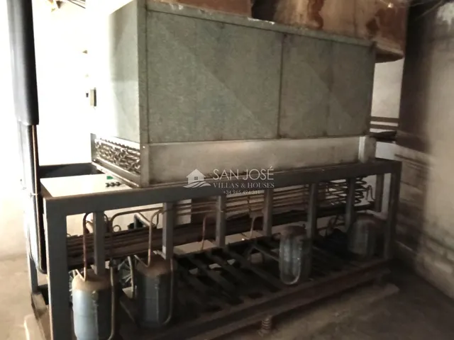 Se vende local comercial con sotano preparado para supermercado en buena zona de Aspe — 8