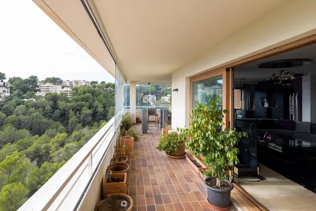 ÁTICO DE 4 habitaciones CON GRAN TERRAZA EN PLANTA, PARKING Y PISCINA COMUNITARIA EN CAS CATALÀ. — 9
