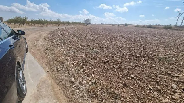 Conjunto de cinco terrenos urbanos en Urb. Alto de La Muela - foto 4