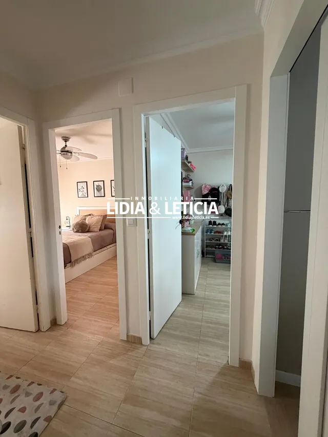 Piso reformado en primera planta — 19