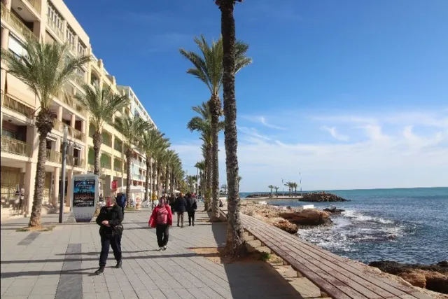 Gran Local comercial cerca del Paseo Marítimo y de las Piscinas Naturales — 10