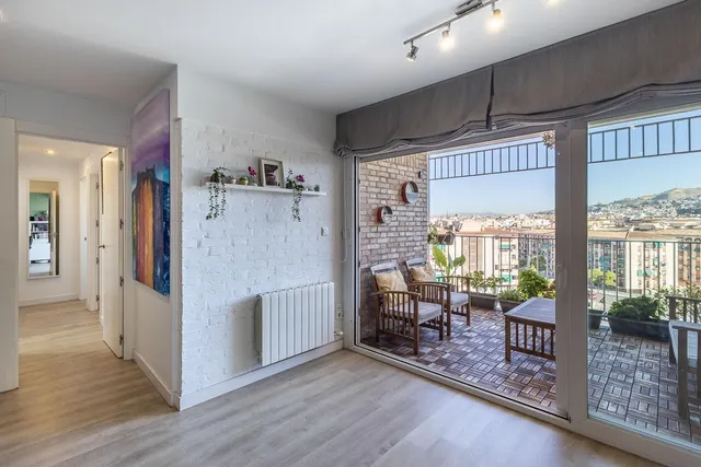 PISO REFORMADO CON VISTAS PANORÁMICAS A UN PASO DEL CENTRO DE GRANADA — 7