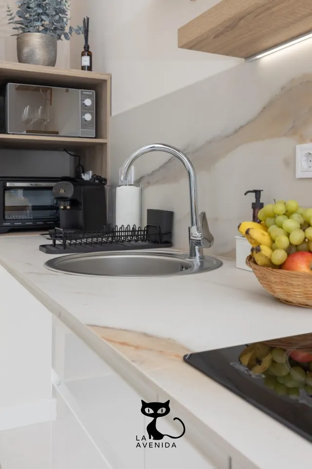 OPORTUNIDAD DE INVERSIÓN EN VALENCIA | ESTUDIO CON USO TURÍSTICO | DESDE 216.000 € | 9,2 % RENTABILIDAD NETA ESTIMADA* — 26