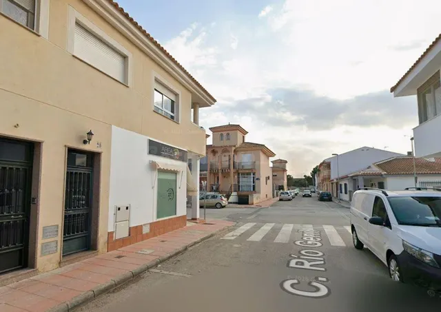 SE VENDE PISO OKUPADO EN C/ RIO GENIL 20, TORRE-PACHECO (MUR - foto 3