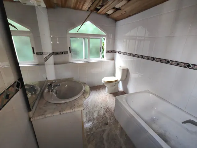CASA independiente, con pequeño terreno. Nogueira de Ramuin — 26