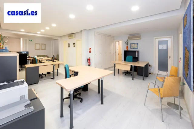 Gran vivienda en Plaza Los Campos - 7 habitaciones — 9