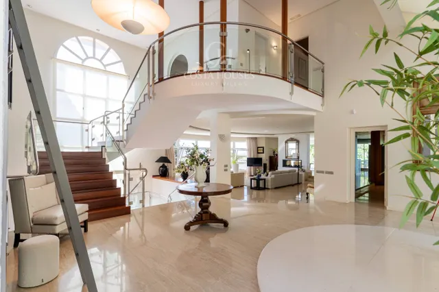 Villa prestige · magníficas vistas al mar y elegancia en parcela llana en Altea hills — 9