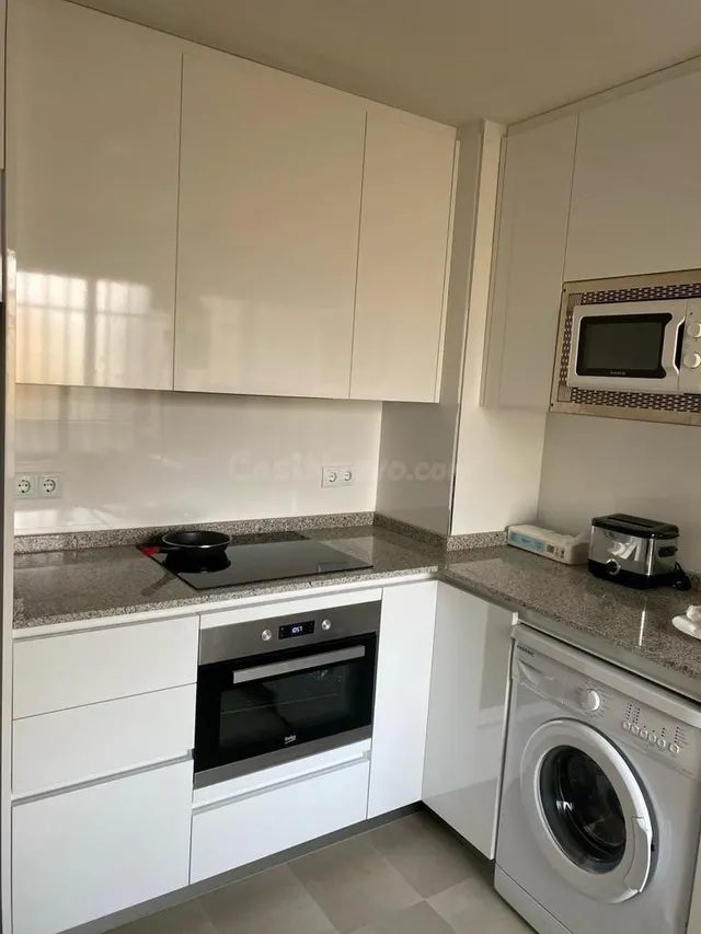 ¡¡¡ ESTUDIANTES !!! DOS habitaciones DISPONIBLES EN PISO COM - foto 3