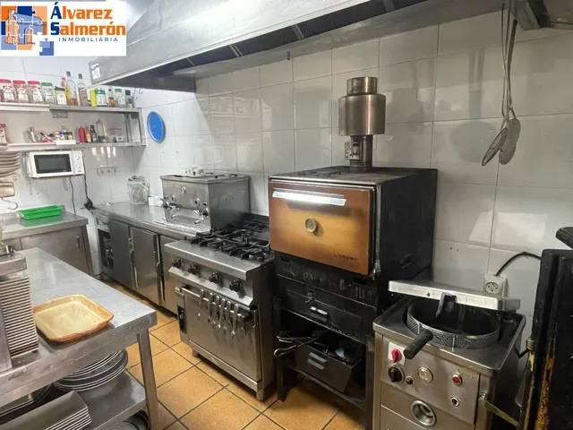 ¡TRASPASO DE RESTAURANTE EN PLENO FUNCIONAMIENTO! — 8