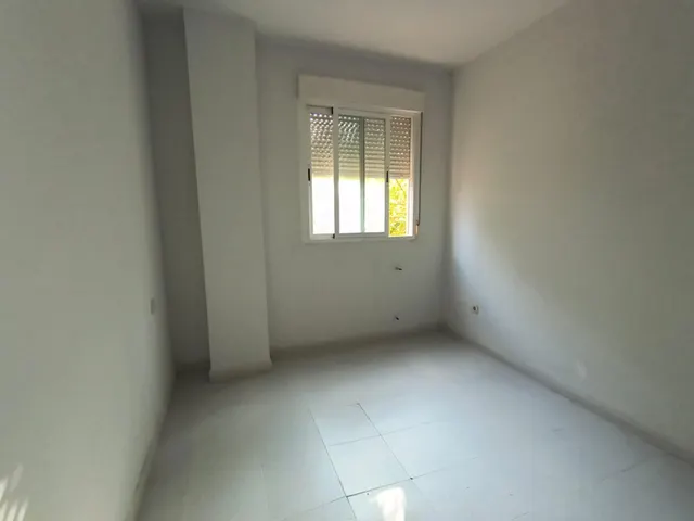 Piso luminoso y amplio en la Cañada — 15