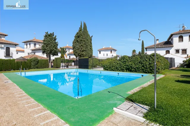 TU NUEVA VIVIENDA EN URBANIZACION EXCLUSIVA JUNTO A GRANADA — 33