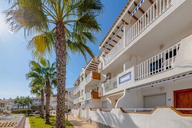 Apartamento junto a la playa de Aguamarina — 13