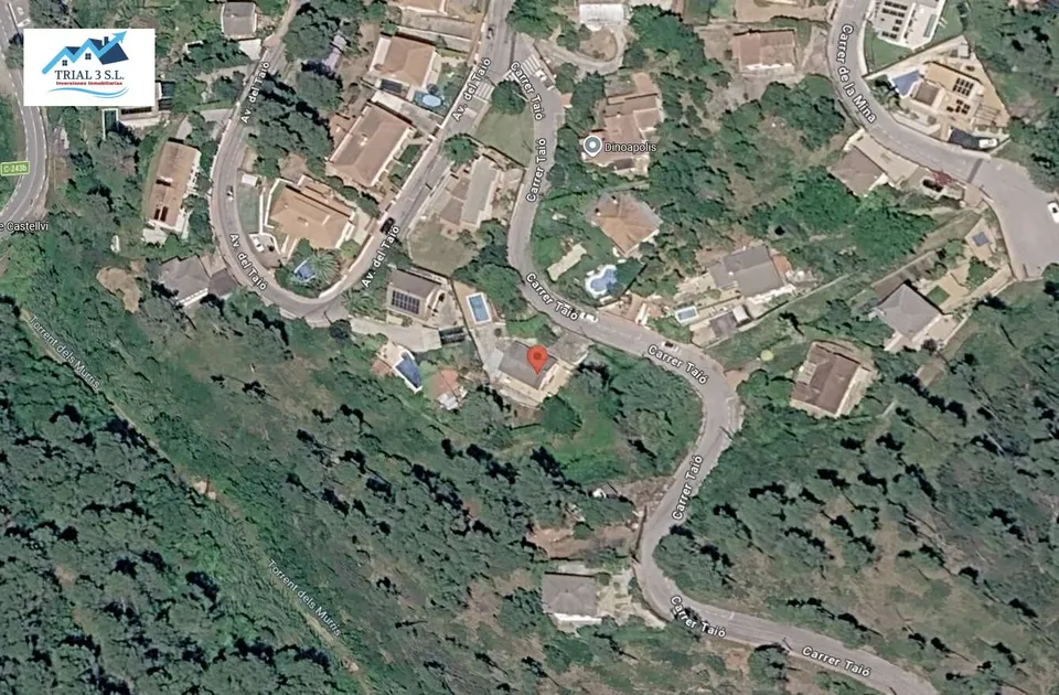 Venta chalet en Castellví de Rosanes (Barcelona)