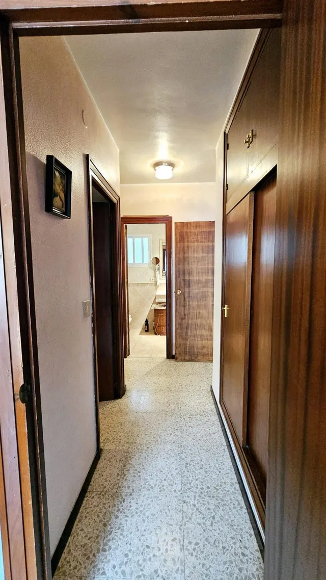 Magnifico piso en edificio en primera linea de playa en Estepona pueblo — 9