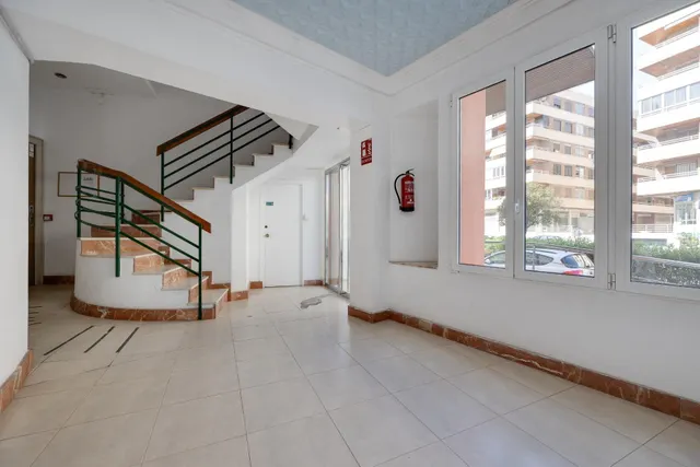 apartamento reformado con vista al mar — 26