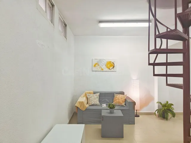 Oficina duplex versátil: El equilibrio perfecto entre Despac - foto 4