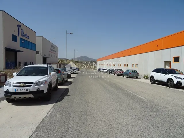 VENTA DE TERRENO INDUSTRIAL EN ASPE EN POLÍGONO, MUY BIEN UB - foto 3