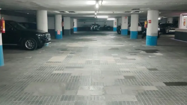 Parking de moto 4m² en alquiler - Barcelona — 6