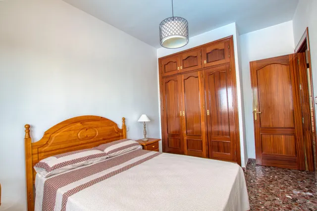 Casa de campo con piscina en Periana — 26