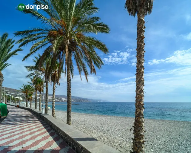 Estupendo piso en venta ubicado en Castell de Ferro — 7