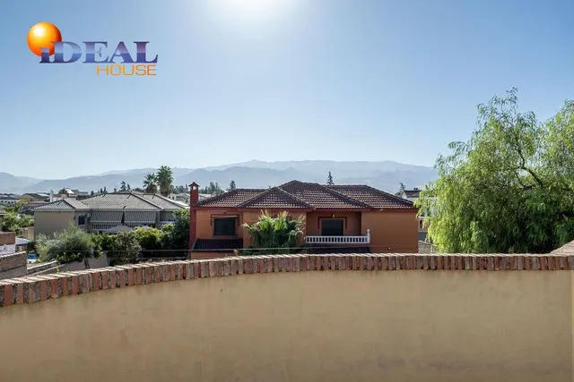Chalet en los Chopos, Las Gabias — 38