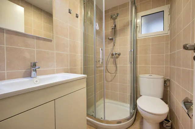 Amplia y bonita vivienda con garaje en calle italia (junto a plaza séneca) — 22