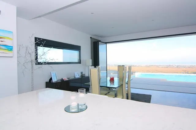 Villa Solana. Impresionante villa de nueva construcción en venta con vistas al mar — 14