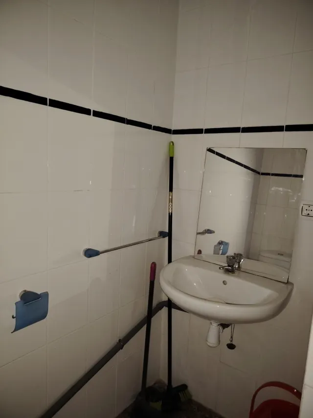 Local comercial en perfecto estado para desarrollar actividad — 23