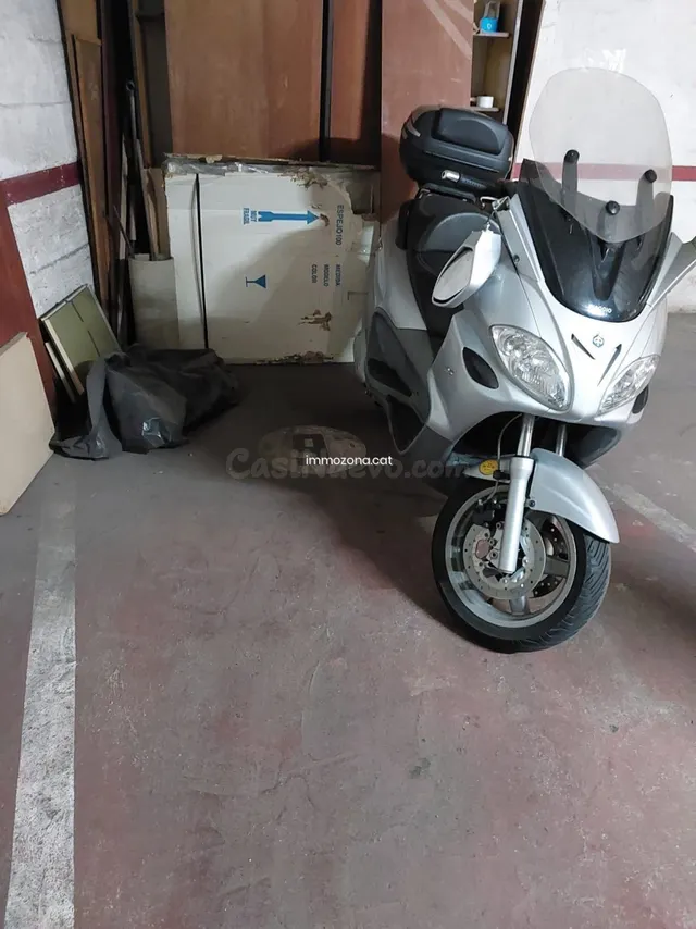 Garaje 3m² en venta - Creu de la mà