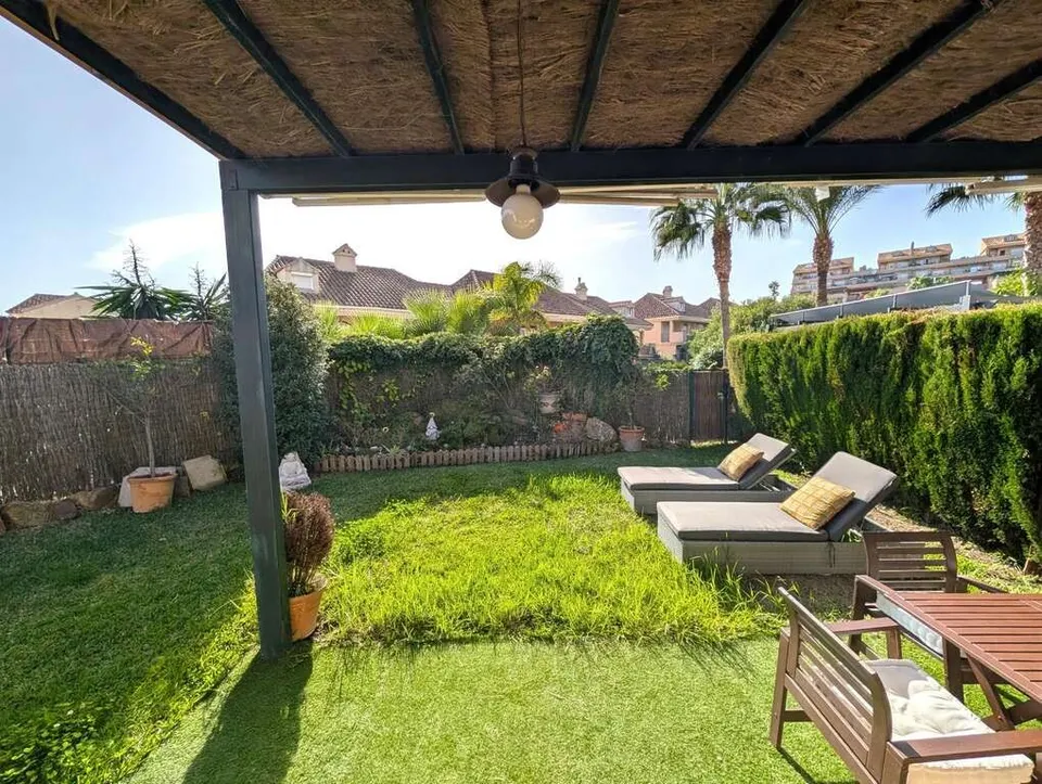 Casa de pueblo en Venta en Linea De La Concepcion, La Cádiz