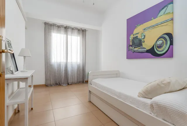 Piso de 87 m2 con 3 dormitorios en Pedro Antonio de Alarcón 27, junto a Recogidas — 20