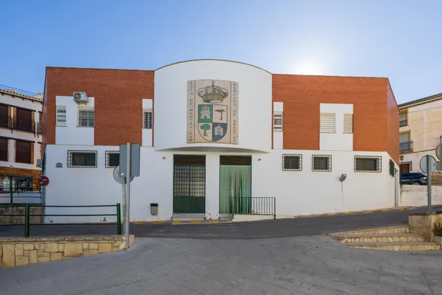 !! Amplia vivienda en pleno centro a precio irresistible!! — 25