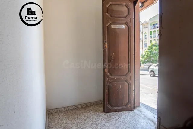 Gran local en Avenida La Marquesa de Esquilache - foto 5