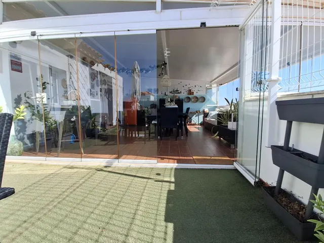 ESPECTACULAR ÁTICO CON VISTA AL MAR Y DOS PLAZAS DE GARAJE — 6