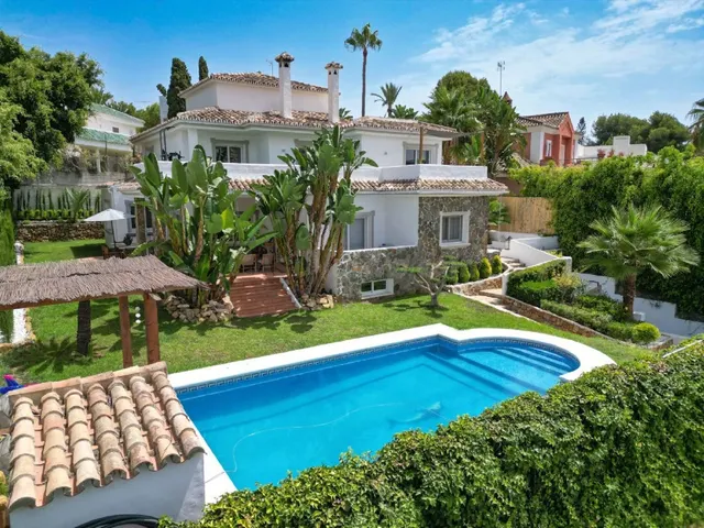 Chalet 6 habitaciones 449m² en venta - Marbella - foto 3