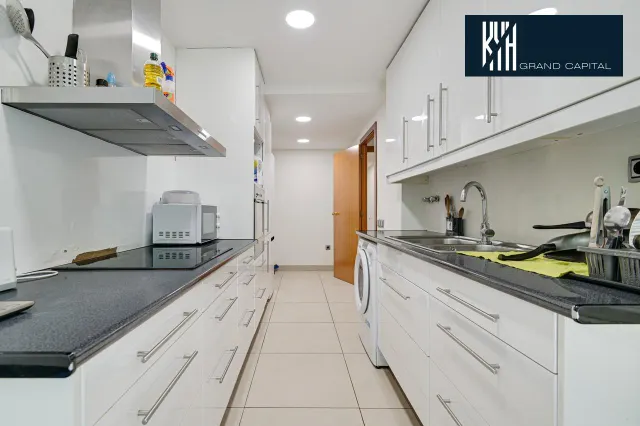 PISO LLUIS PERICOT — 16
